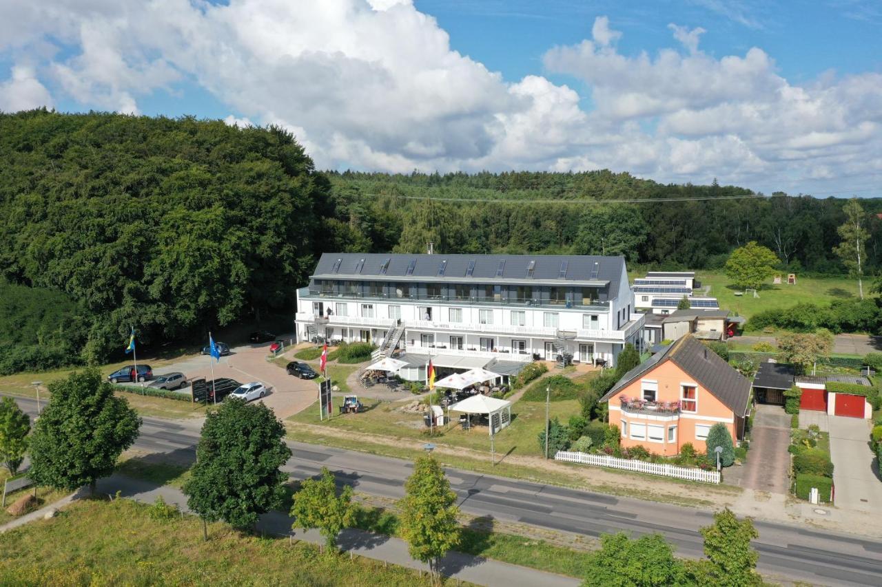 Hotel Koenigslinie Сасниц Екстериор снимка