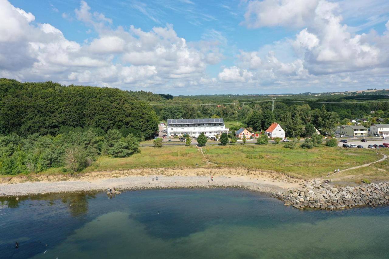 Hotel Koenigslinie Сасниц Екстериор снимка