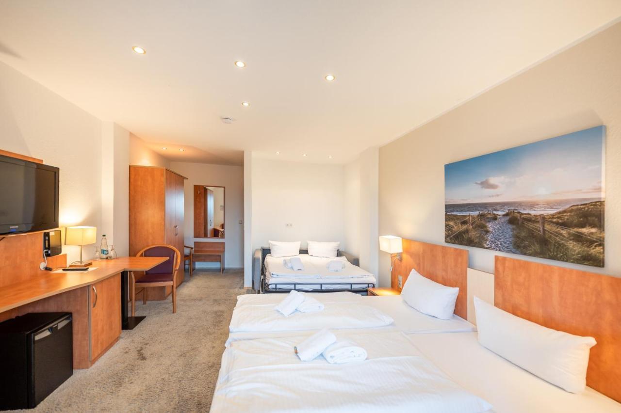 Hotel Koenigslinie Сасниц Екстериор снимка