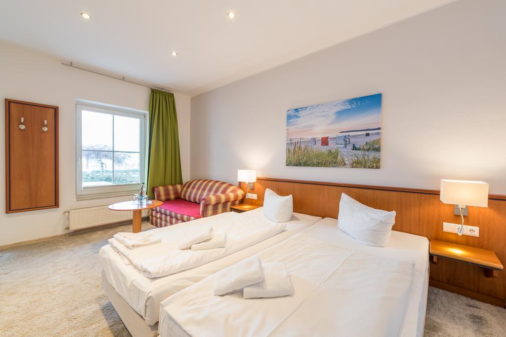 Hotel Koenigslinie Сасниц Екстериор снимка