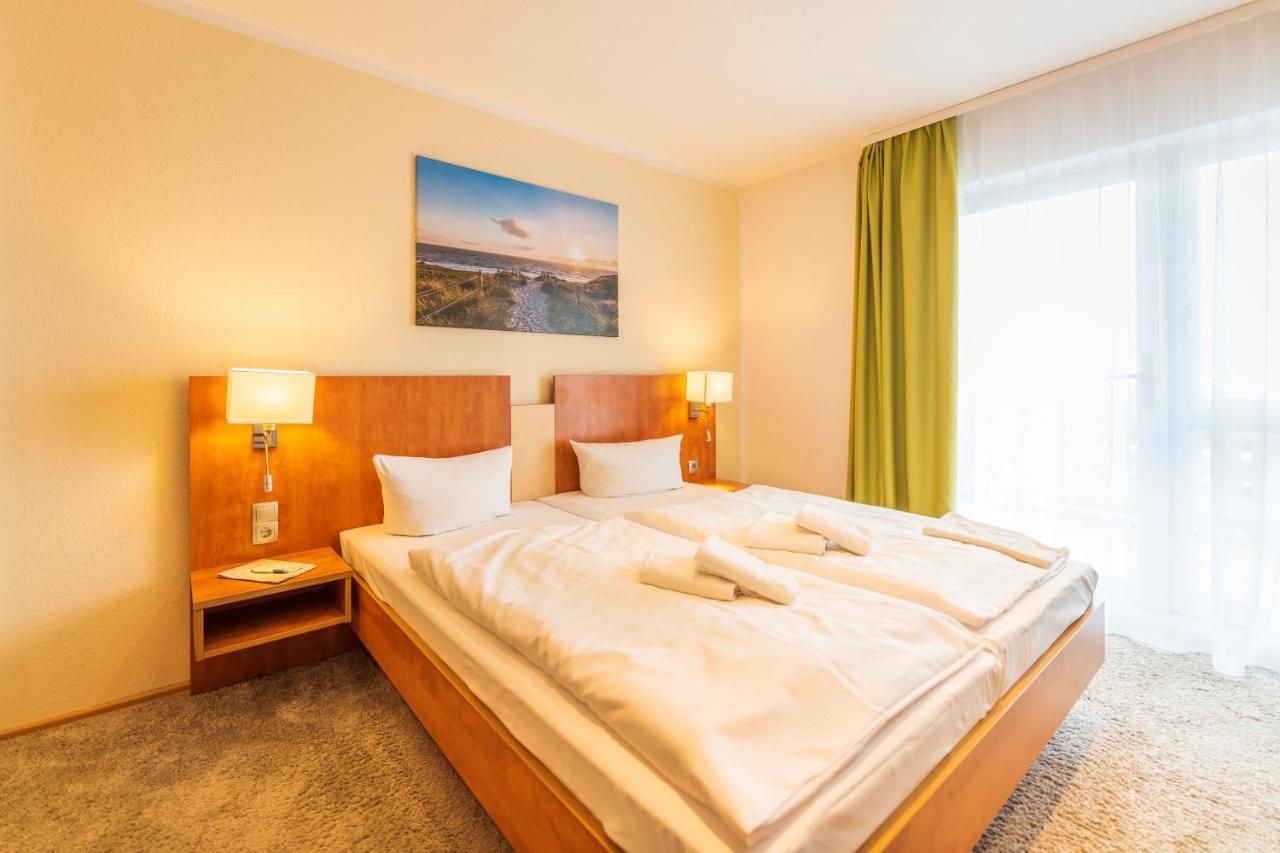 Hotel Koenigslinie Сасниц Екстериор снимка