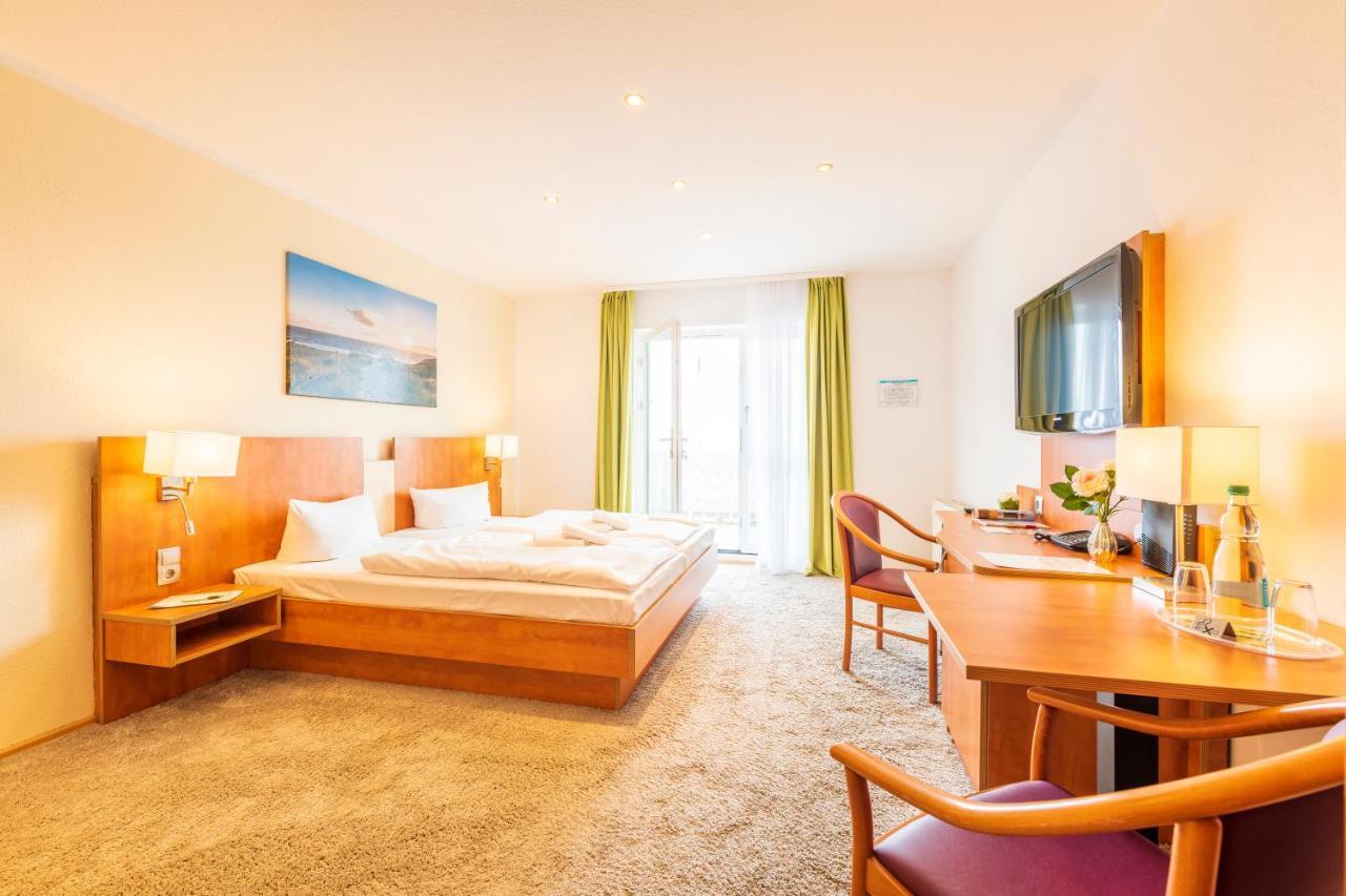 Hotel Koenigslinie Сасниц Екстериор снимка