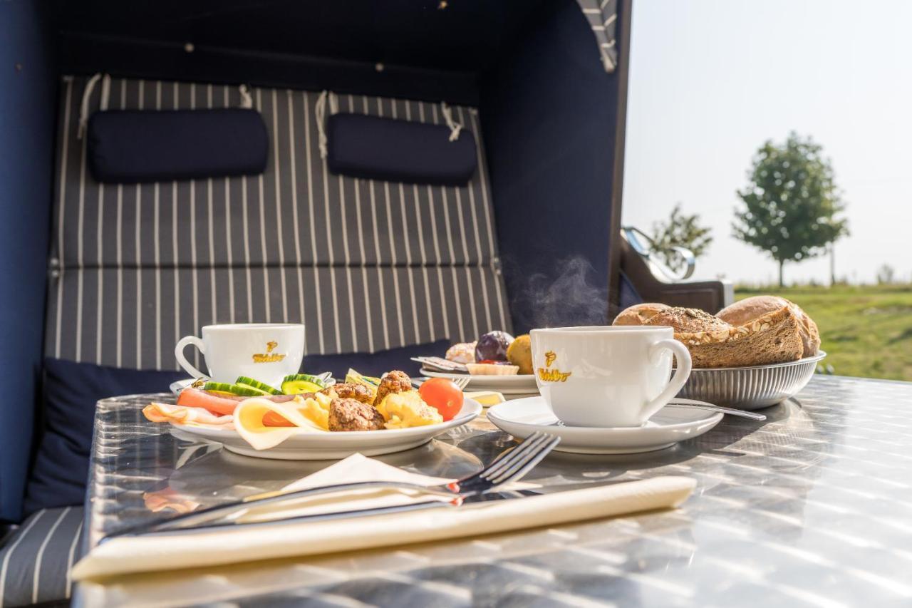 Hotel Koenigslinie Сасниц Екстериор снимка